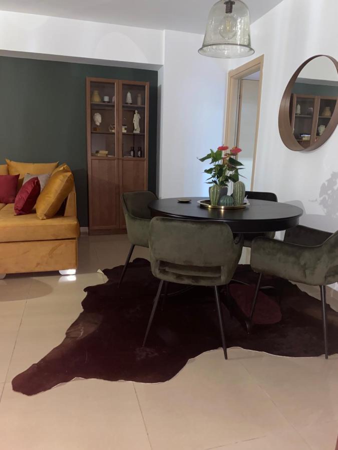 Little John Luxury Apartment Pire Dış mekan fotoğraf