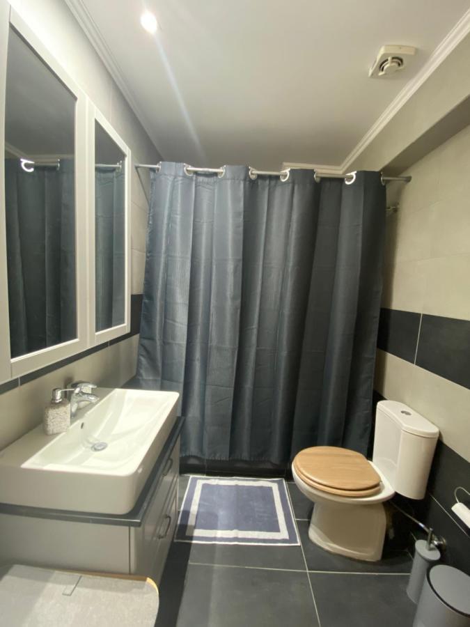 Little John Luxury Apartment Pire Dış mekan fotoğraf