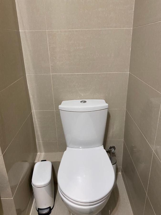 Little John Luxury Apartment Pire Dış mekan fotoğraf