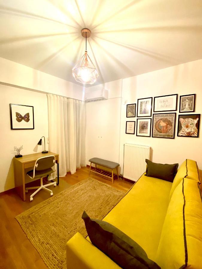 Little John Luxury Apartment Pire Dış mekan fotoğraf