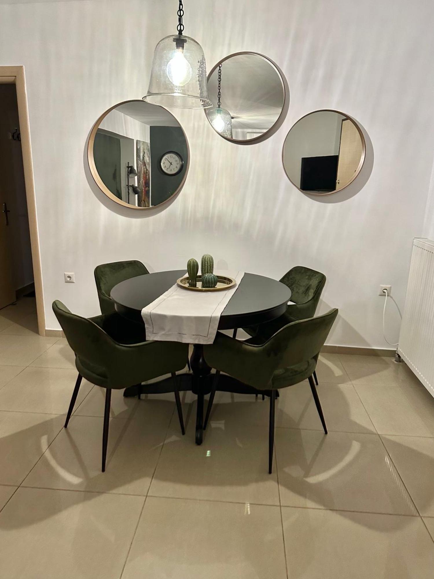 Little John Luxury Apartment Pire Dış mekan fotoğraf